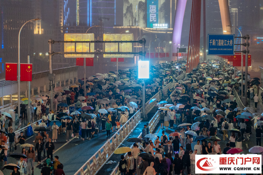 花式“宠粉”,“网红城市”又上新了(7) 花式“宠粉”,“网红城市”又上新了(7)