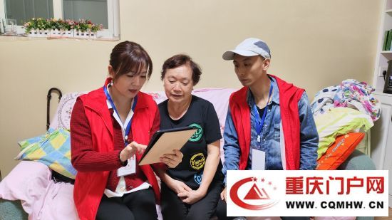 大渡口区春晖路街道:“错峰”开展劳动力调查(图1) 大渡口区春晖路街道:“错峰”开展劳动力调查(1)