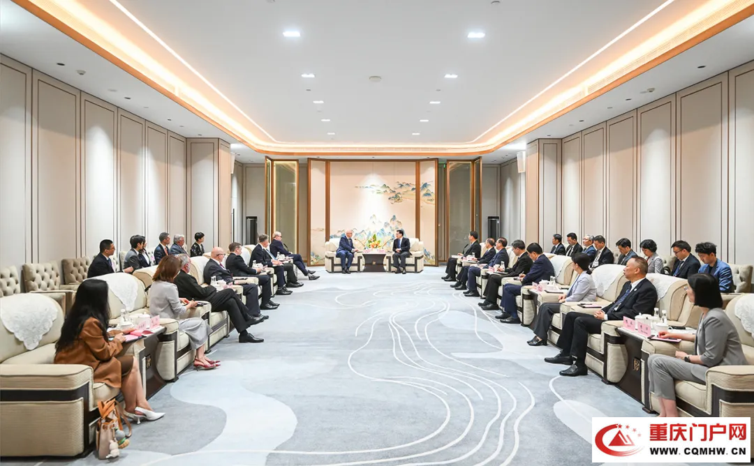 第八届中国西部国际投资贸易洽谈会开幕(3) 第八届中国西部国际投资贸易洽谈会开幕(3)